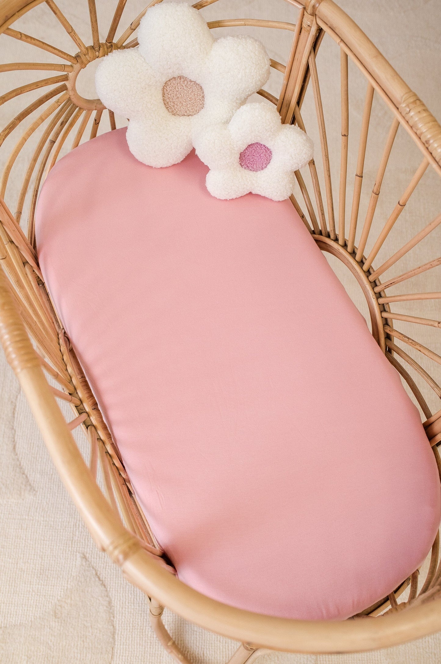 Organic Change Pad/Bassinet Sheet Sheets Kiin ® Peony