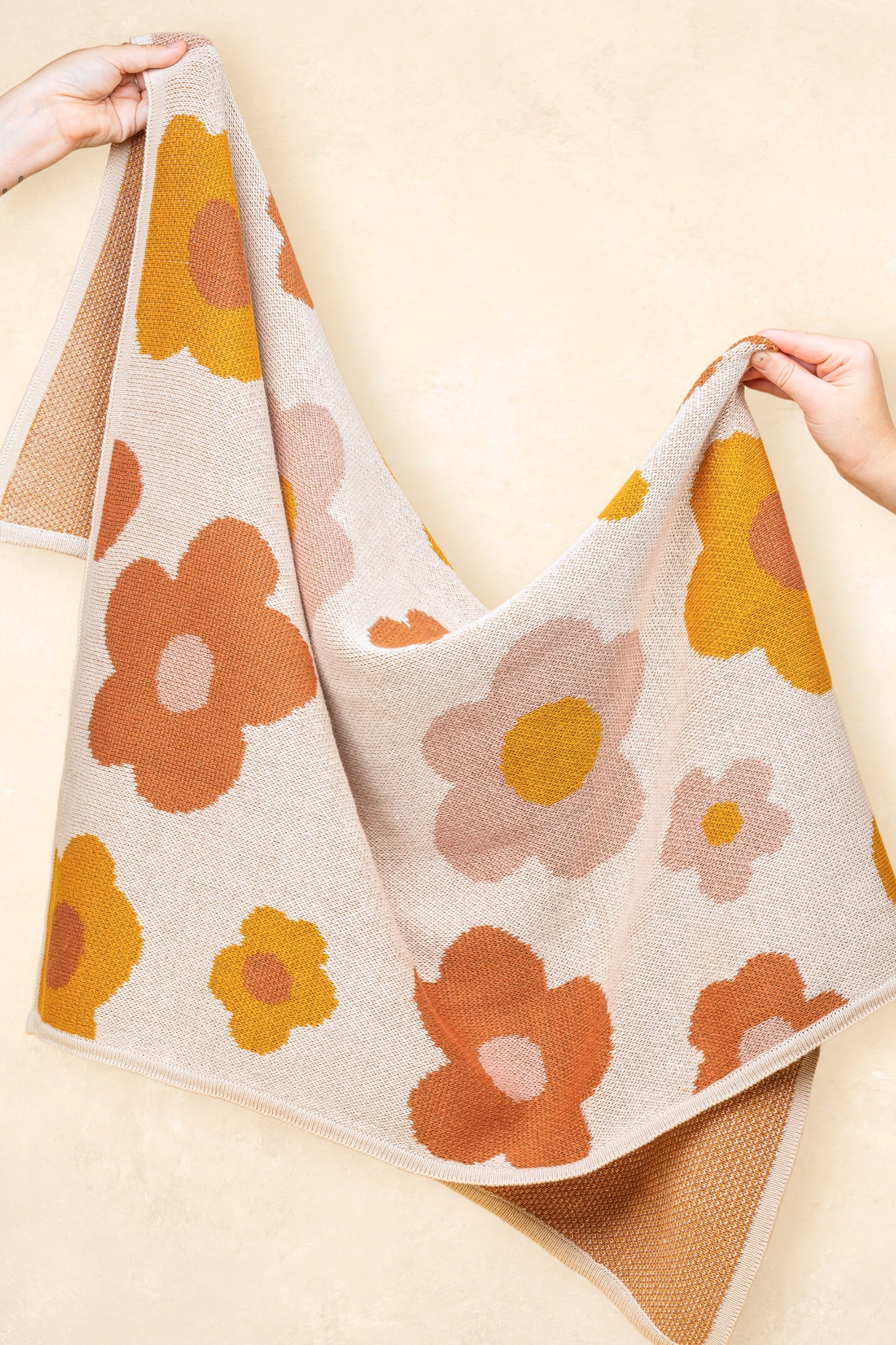 Organic Cotton Knitted Blanket