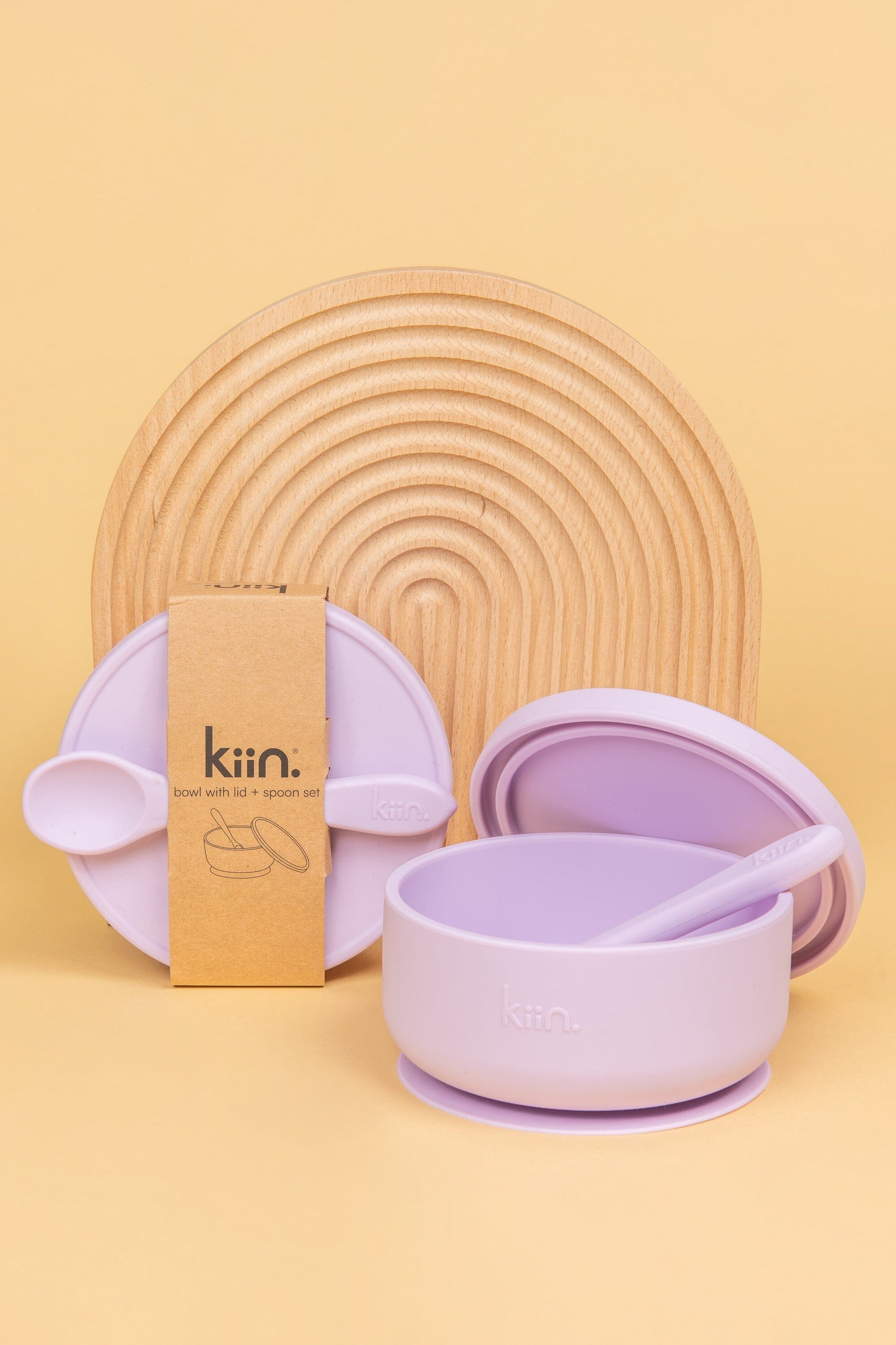 Silicone Suction Bowl with lid + Spoon Set Bibs + Tableware Kiin ® 
