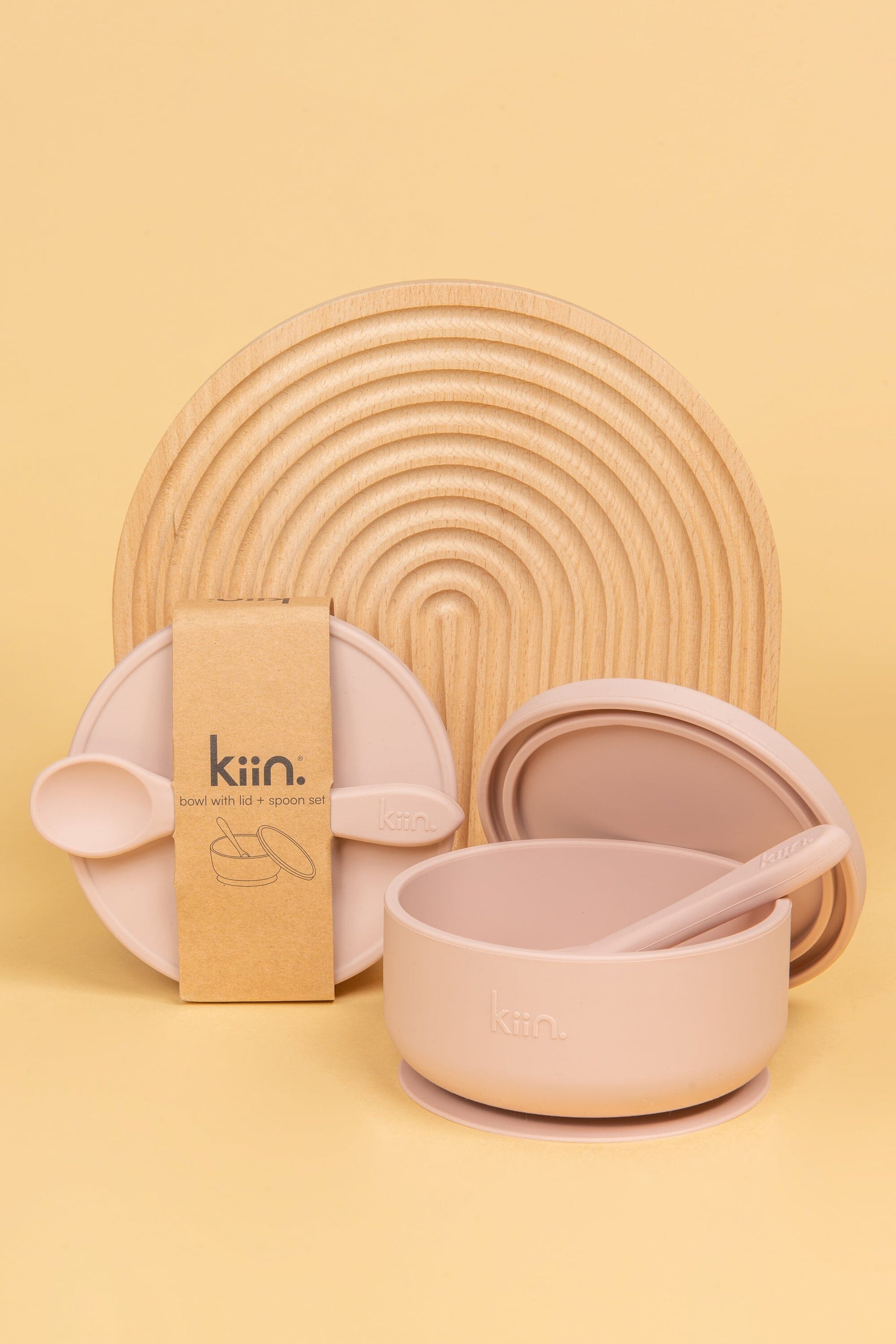 Silicone Suction Bowl with lid + Spoon Set Bibs + Tableware Kiin ® 