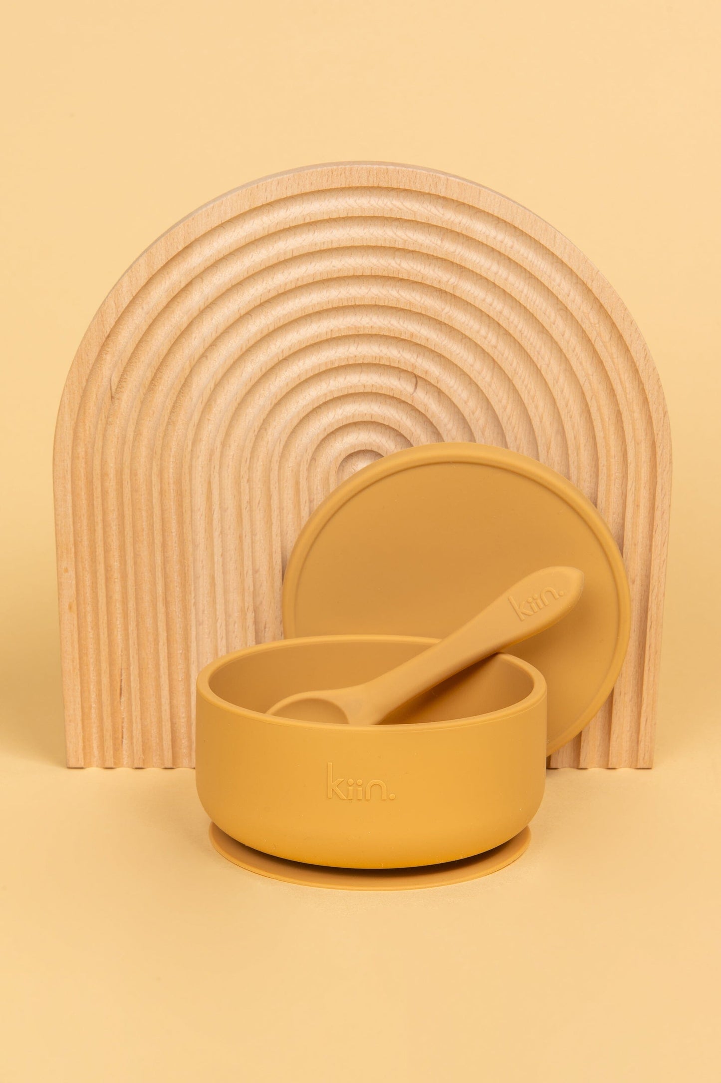 Silicone Suction Bowl with lid + Spoon Set Bibs + Tableware Kiin ® Tan 