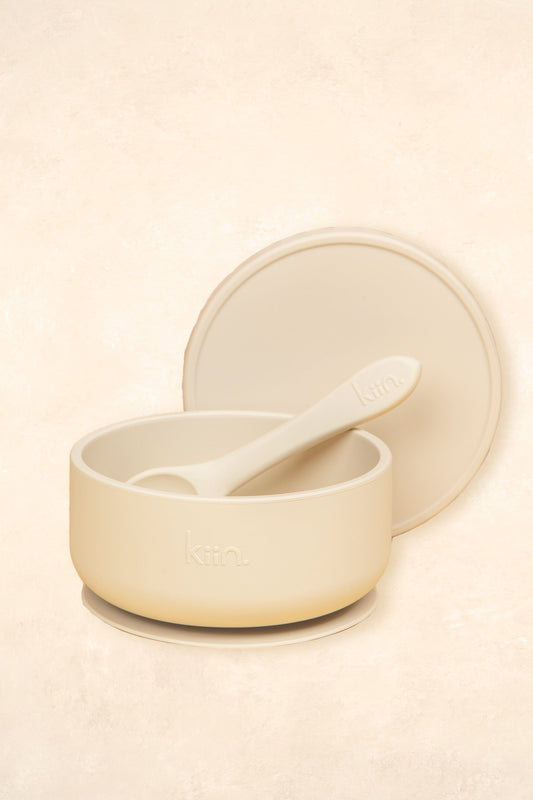 Silicone Suction Bowl with lid + Spoon Set Bibs + Tableware Kiin ® Vanilla 