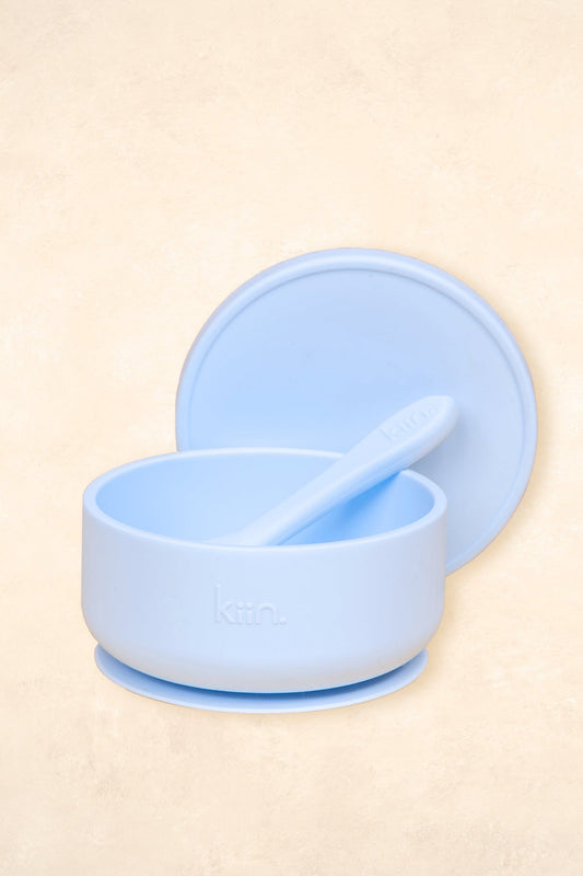 Silicone Suction Bowl with lid + Spoon Set - Outlet Bibs + Tableware Kiin ® Pastel Sky 